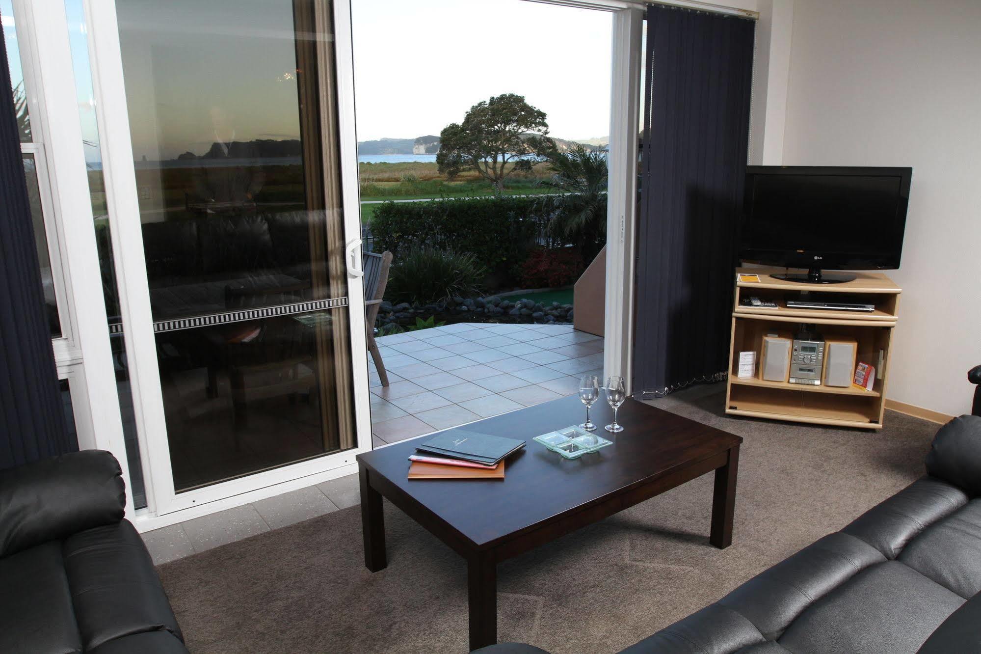Admiralty Lodge Motel Whitianga Exterior photo