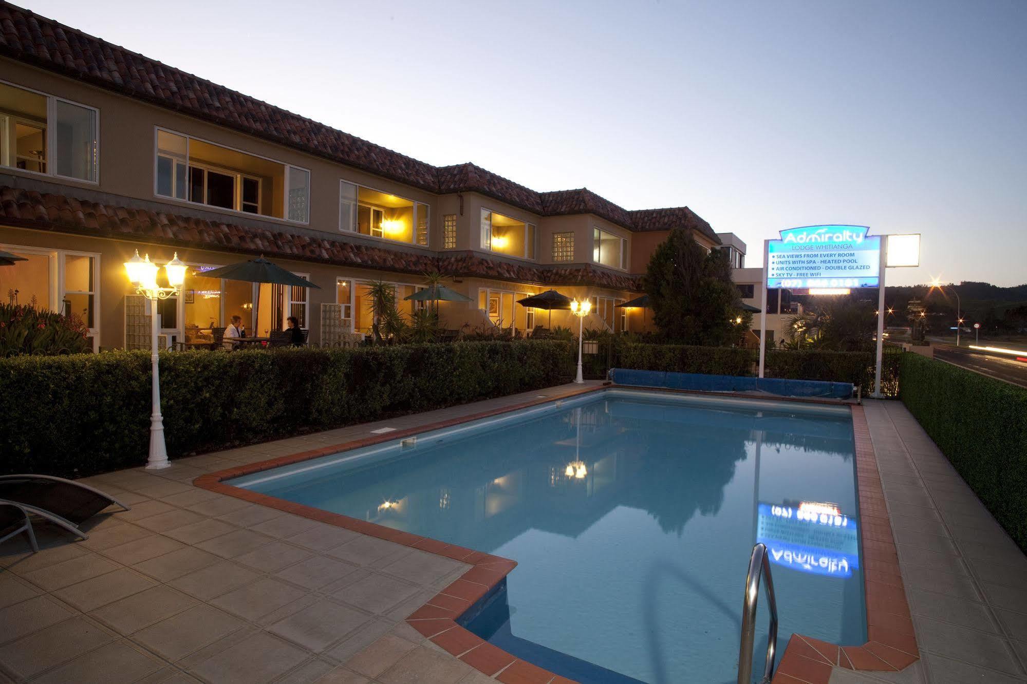 Admiralty Lodge Motel Whitianga Exterior photo